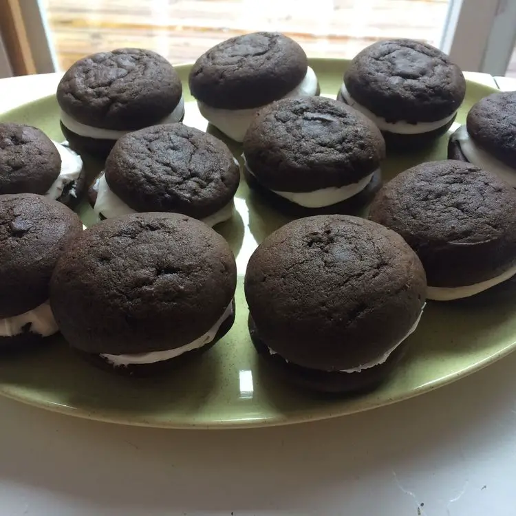 WICKEDLY GOOD WHOOPIE PIES