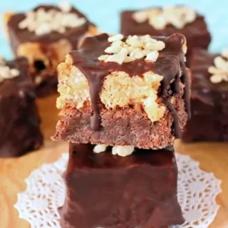 CHOCOLATE COVERED PEANUT BUTTER RICE KRISPIE TREAT BROWNIES