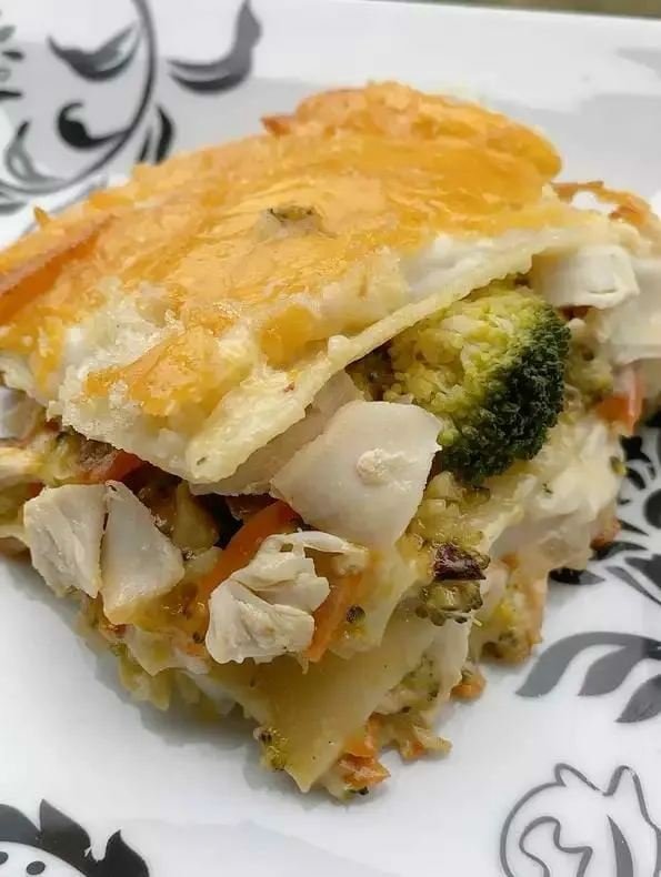 Easy Chicken and Broccoli Lasagna