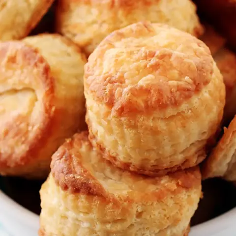 3-INGREDIENT CREAM CHEESE BISCUITS