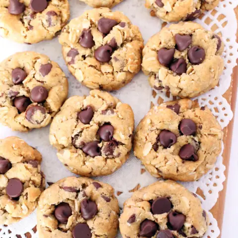 SOFT & CHUBBY PEANUT BUTTER OATMEAL CHOCOLATE CHIP COOKIES