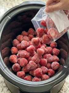 4-Ingredient Slow Cooker Vintage Strawberry Cobbler