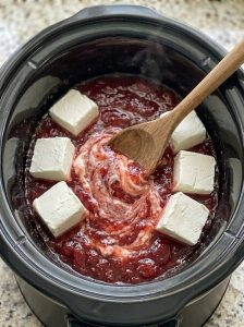4-Ingredient Slow Cooker Strawberry Cheesecake Dip